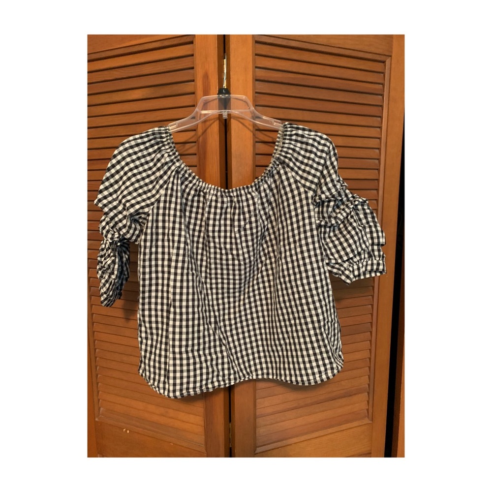 Patterned off the shoulder top